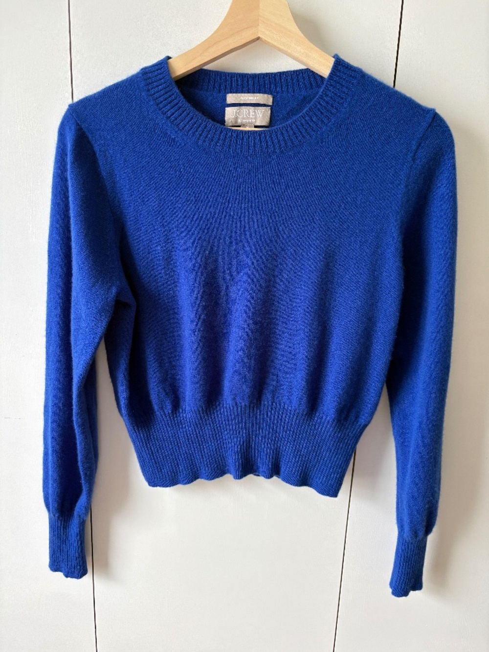 JCrew Women's 100% Cashmere Crewneck Cropped fit Sweater Long Sleeve Size Medium